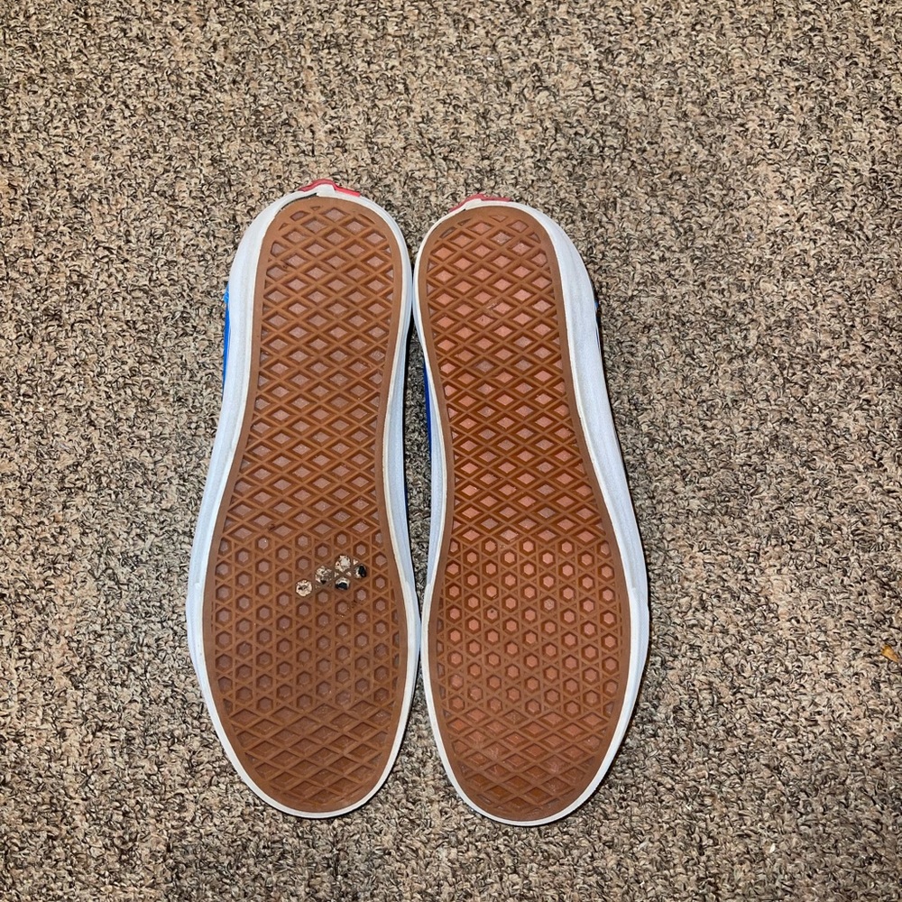 Vans - Picture 5 of 5